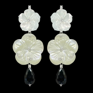 INTERCHANGEABLE MOTHER OF PEARL FLOWER EARRINGS WITH MOTHER OF PEARL FLOWER PENDANTS AND ONYX DROPS