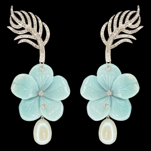 INTERCHANGEABLE LEAF EARRINGS WITH BLUE QUARTZ FLOWER PENDANTS AND PEARLS