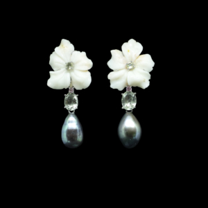 INTERCHANGEABLE CORAL FLOWER EARRINGS WITH AND GRAY PEARLS